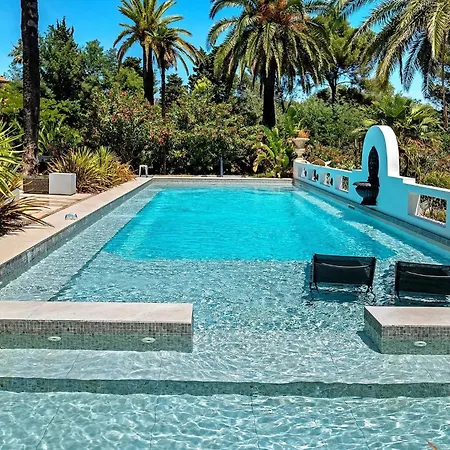 Le Manoir Vila *