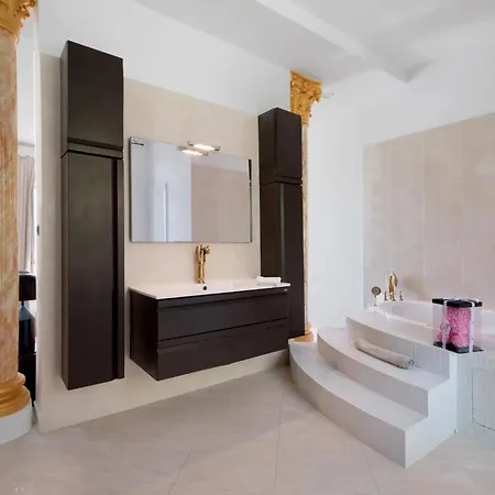 Vila Le Manoir Saint-Raphaël