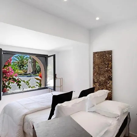 Le Manoir Vila *
