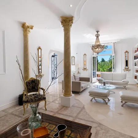 Vila Le Manoir *